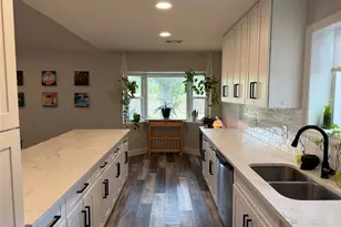 5316 Tanglebriar Dr, Dickinson, TX 77539 - Photo 5