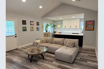 5316 Tanglebriar Drive, Dickinson, TX 77539 - Photo 7