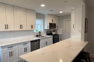 5316 Tanglebriar Dr, Dickinson, TX 77539 - Photo 3