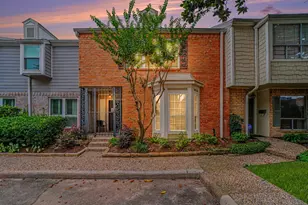 1661 W Sam Houston Pkwy S, Houston, TX 77042 - Photo 1