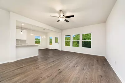 233 Crestview Drive, West Columbia, TX 77486 - Photo 5