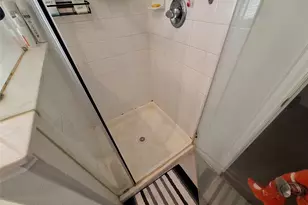 422 Barren Oak Ln, Crosby, TX 77532 - Photo 11