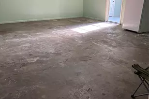 700 E Hunnicutt St, Baytown, TX 77520 - Photo 15