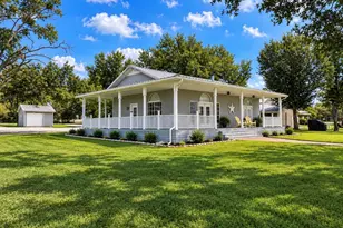20283 Lakeshore Dr, Thornton, TX 76687 - Photo 9