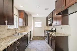 3411 Almondwood Dr, Spring, TX 77389 - Photo 11