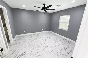7054 Peyton St, Houston, TX 77028 - Photo 15