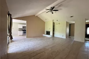 514 W Castle Harbour Dr, Friendswood, TX 77546 - Photo 5