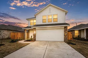 9123 Estes Lks Dr, Baytown, TX 77521 - Photo 1