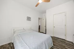 104 Cheyenne River Dr, La Marque, TX 77568 - Photo 19