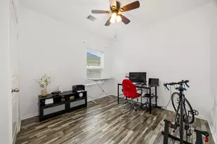 104 Cheyenne River Dr, La Marque, TX 77568 - Photo 19