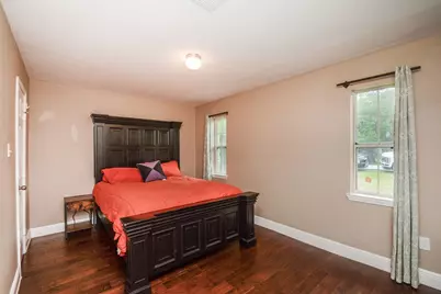 1402 Chestnut Ridge Rd, Kingwood, TX 77339 - Photo 5