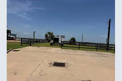 1401 County Road 230, Bay City, TX 77414 - Photo 7