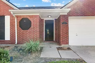 1118 Glenmeadows Dr, La Porte, TX 77571 - Photo 3
