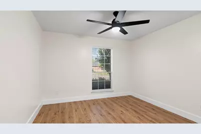 1118 Glenmeadows Drive, La Porte, TX 77571 - Photo 23