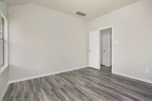 384 Decoster Blvd, Alvin, TX 77511 - Photo 17