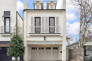 110 E 26th St, Houston, TX 77008 - Photo 1