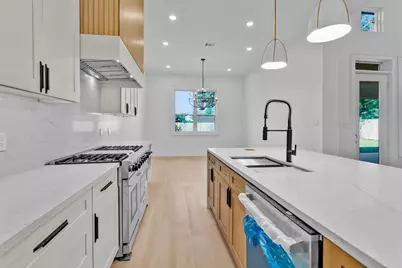 1806 De Milo Drive, Houston, TX 77018 - Photo 15