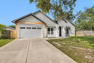 1806 De Milo Dr, Houston, TX 77018 - Photo 3