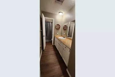 411 Petunia Street, Lake Jackson, TX 77566 - Photo 17