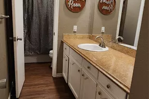 411 Petunia St, Lake Jackson, TX 77566 - Photo 17