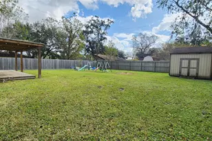 411 Petunia St, Lake Jackson, TX 77566 - Photo 27