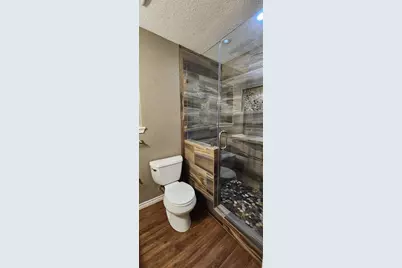 411 Petunia Street, Lake Jackson, TX 77566 - Photo 13