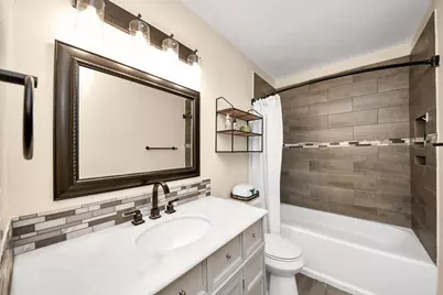 6142 W Airport Boulevard #15, Houston, TX 77035 - Photo 21