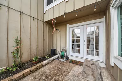 6142 W Airport Boulevard #15, Houston, TX 77035 - Photo 27