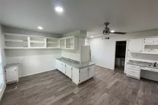 1311 Antoine Dr, Houston, TX 77055 - Photo 9