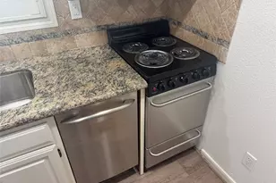 1311 Antoine Dr, Houston, TX 77055 - Photo 9