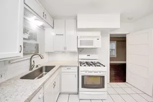 2332 Sheridan St, Houston, TX 77030 - Photo 17