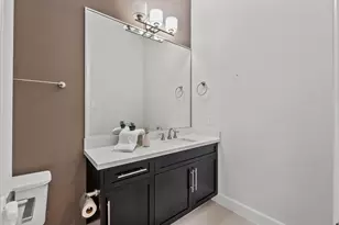 403 N Nagle St, Houston, TX 77003 - Photo 39