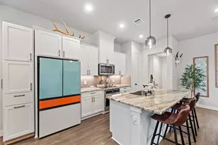 1523 Canter Bayou Way, Houston, TX 77043 - Photo 9
