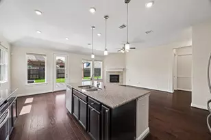 2311 Barrington Field Ln, Pearland, TX 77089 - Photo 11