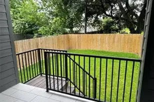 308 E 36th St, Houston, TX 77018 - Photo 19