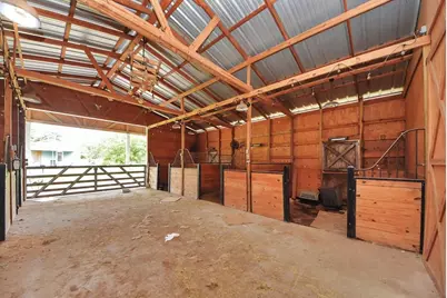 36576 Howell Rd, Hempstead, TX 77445 - Photo 17