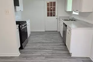 7119 Pittswood Ln, Houston, TX 77016 - Photo 9