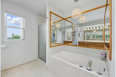 2027 Hollywood Avenue, Galveston, TX 77551 - Photo 31