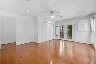 2027 Hollywood Ave, Galveston, TX 77551 - Photo 27