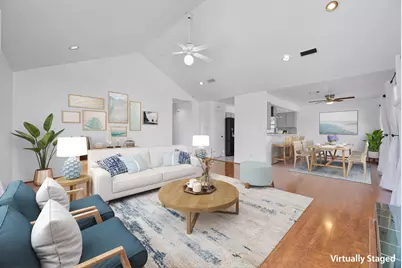 2027 Hollywood Avenue, Galveston, TX 77551 - Photo 9