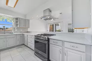 2027 Hollywood Ave, Galveston, TX 77551 - Photo 17