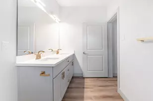 9925 Dipping Woods St, Houston, TX 77076 - Photo 15