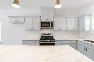 9925 Dipping Woods St, Houston, TX 77076 - Photo 5