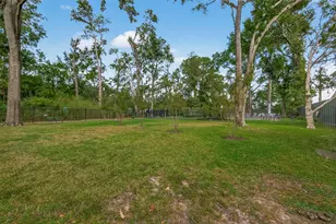 8932 Chatsworth Dr, Houston, TX 77024 - Photo 43