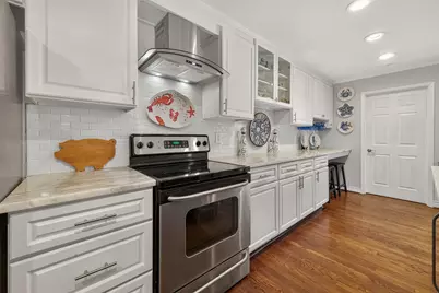 8932 Chatsworth Drive #8932, Houston, TX 77024 - Photo 13