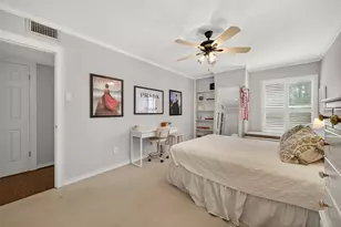 8932 Chatsworth Dr, Houston, TX 77024 - Photo 31