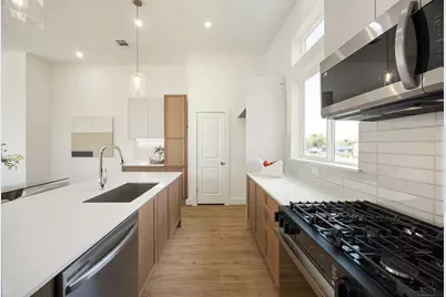 1727 Mary Street, Houston, TX 77026 - Photo 13