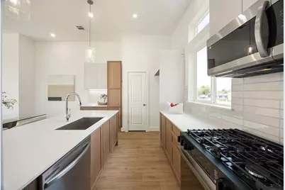 1727 Mary Street, Houston, TX 77026 - Photo 13