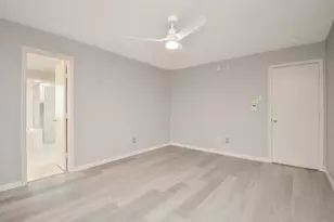 8502 Manassas Ln, Houston, TX 77083 - Photo 13
