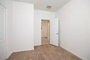 6021 Diamond Sky Ln, Houston, TX 77048 - Photo 5